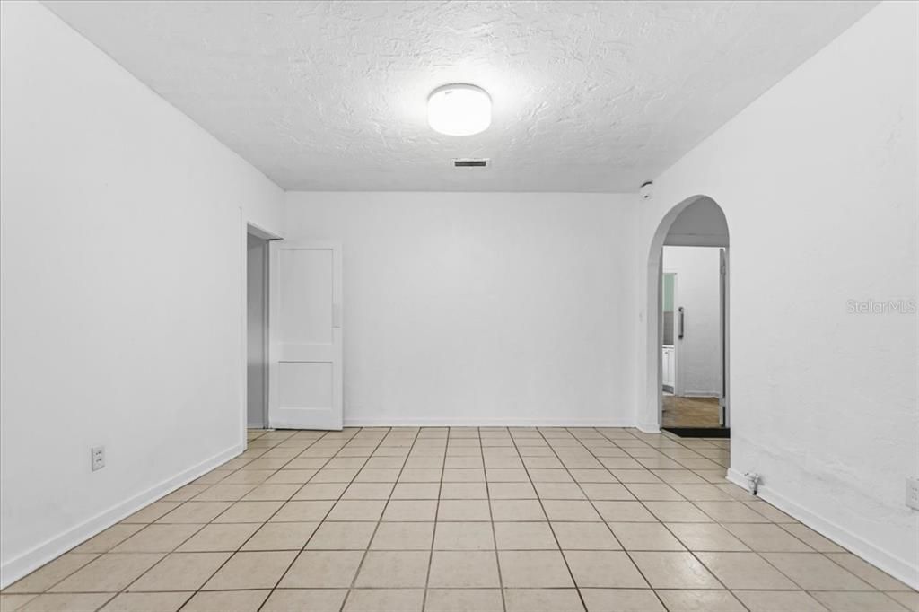 待售: $429,900 (5 贝兹, 3 浴室, 3683 平方英尺)