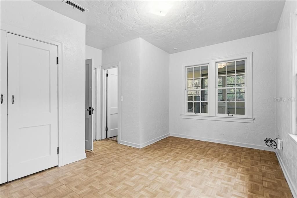 待售: $429,900 (5 贝兹, 3 浴室, 3683 平方英尺)