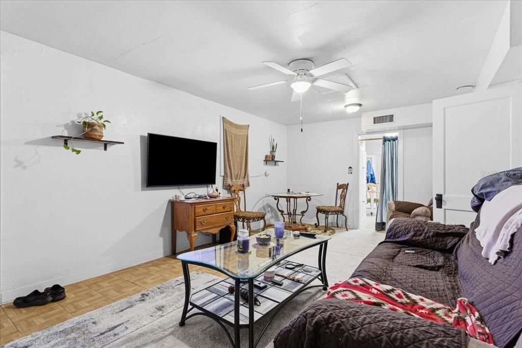 待售: $429,900 (5 贝兹, 3 浴室, 3683 平方英尺)