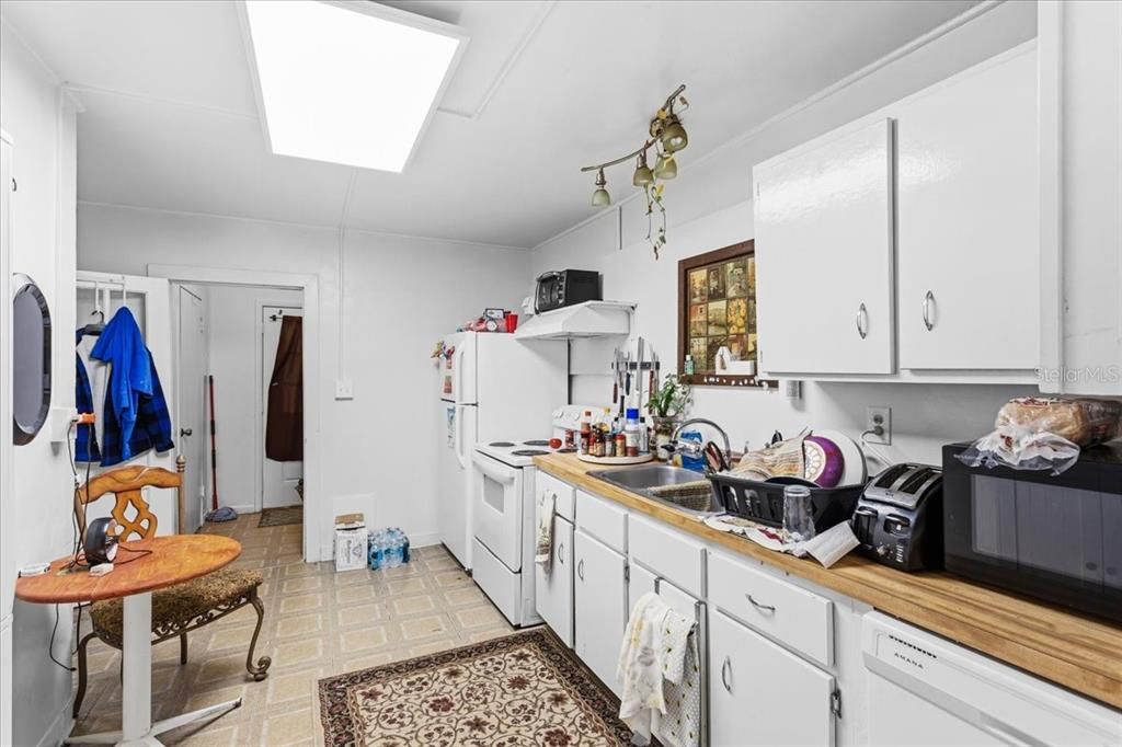 待售: $429,900 (5 贝兹, 3 浴室, 3683 平方英尺)