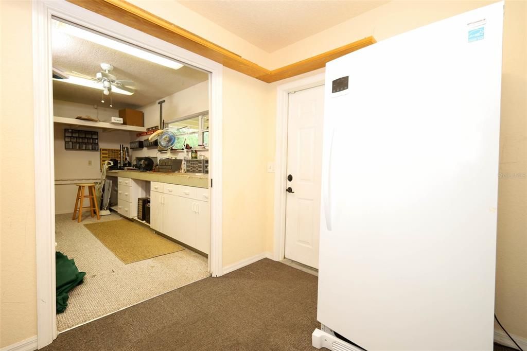 Activo con contrato: $715,000 (4 camas, 2 baños, 3425 Pies cuadrados)
