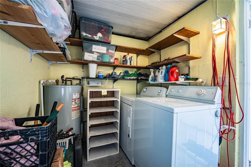 For Sale: $147,900 (2 beds, 2 baths, 1176 Square Feet)