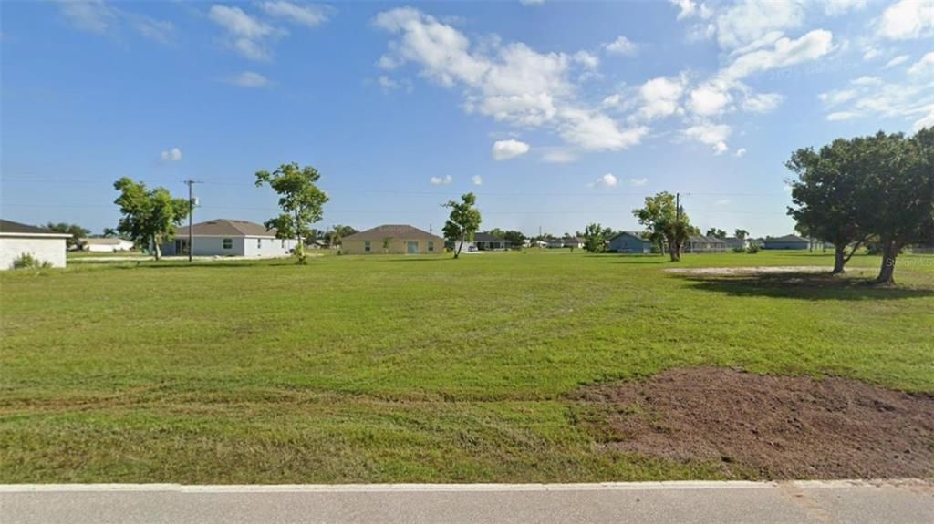 En Venta: $60,000 (0.22 acres)