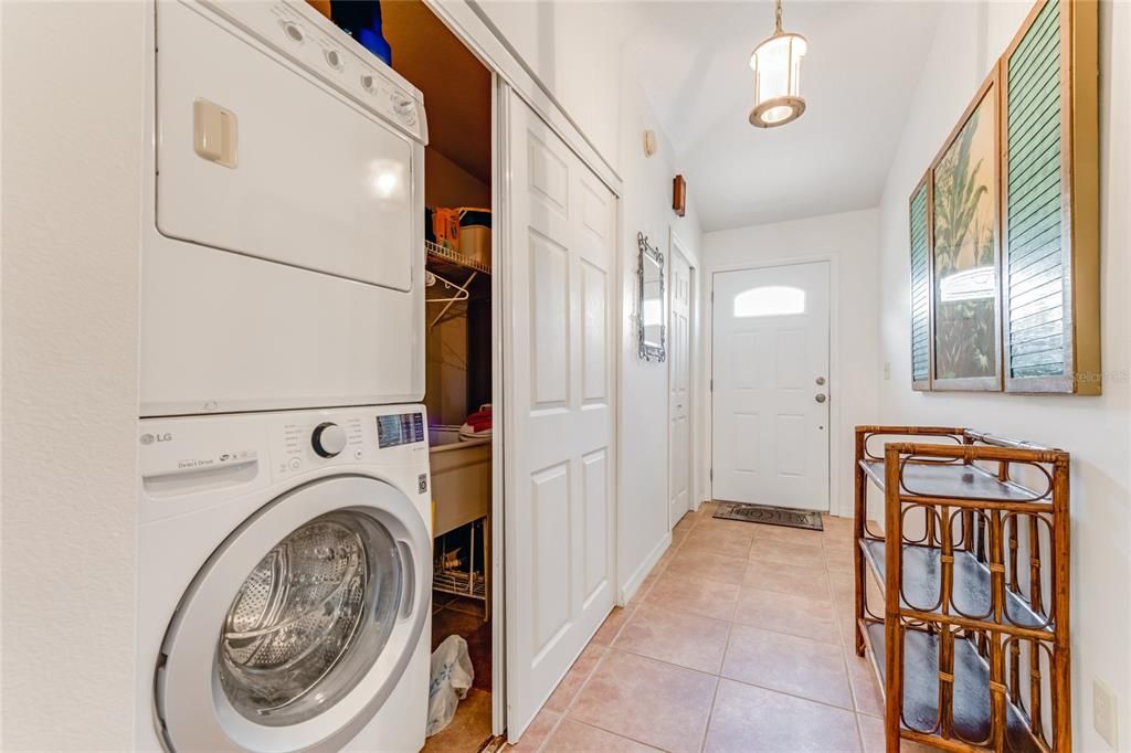 На продажу: $595,000 (3 спален, 2 ванн, 1750 Квадратных фут)