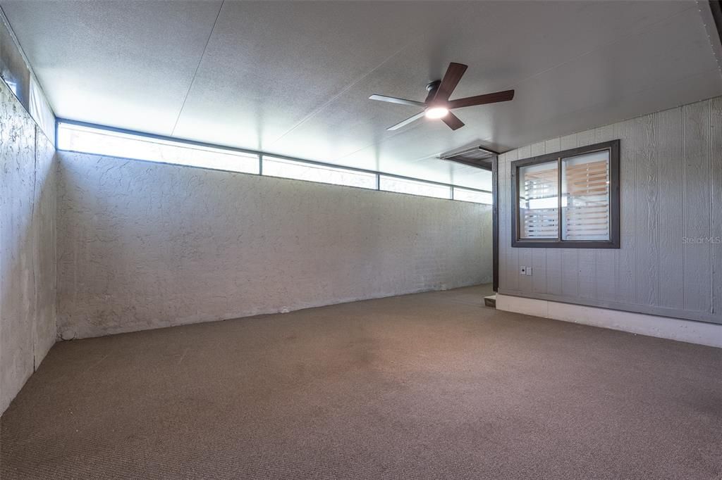 На продажу: $219,000 (3 спален, 2 ванн, 1545 Квадратных фут)