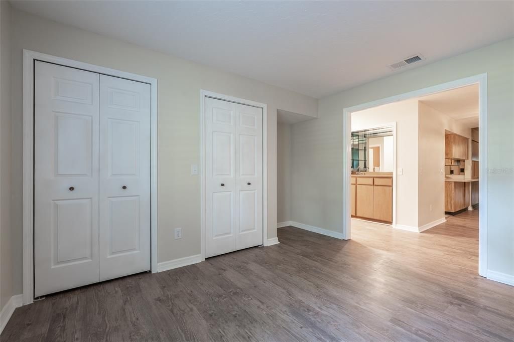 На продажу: $219,000 (3 спален, 2 ванн, 1545 Квадратных фут)