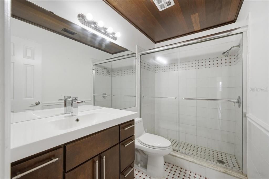 For Sale: $600,000 (3 beds, 2 baths, 1774 Square Feet)