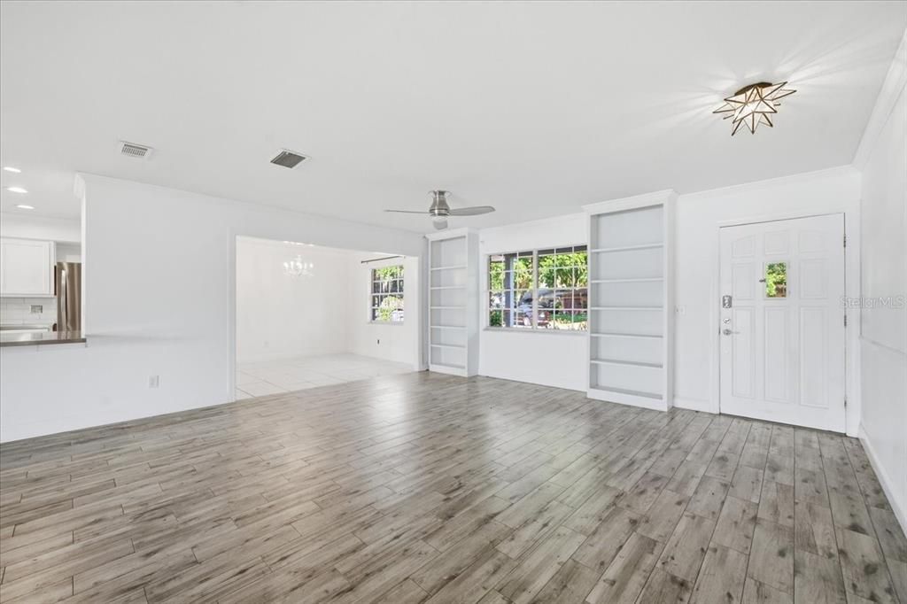 For Sale: $600,000 (3 beds, 2 baths, 1774 Square Feet)