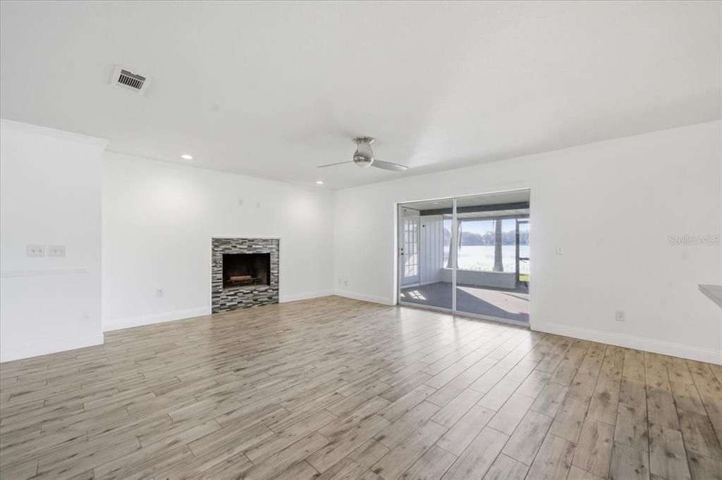 For Sale: $600,000 (3 beds, 2 baths, 1774 Square Feet)