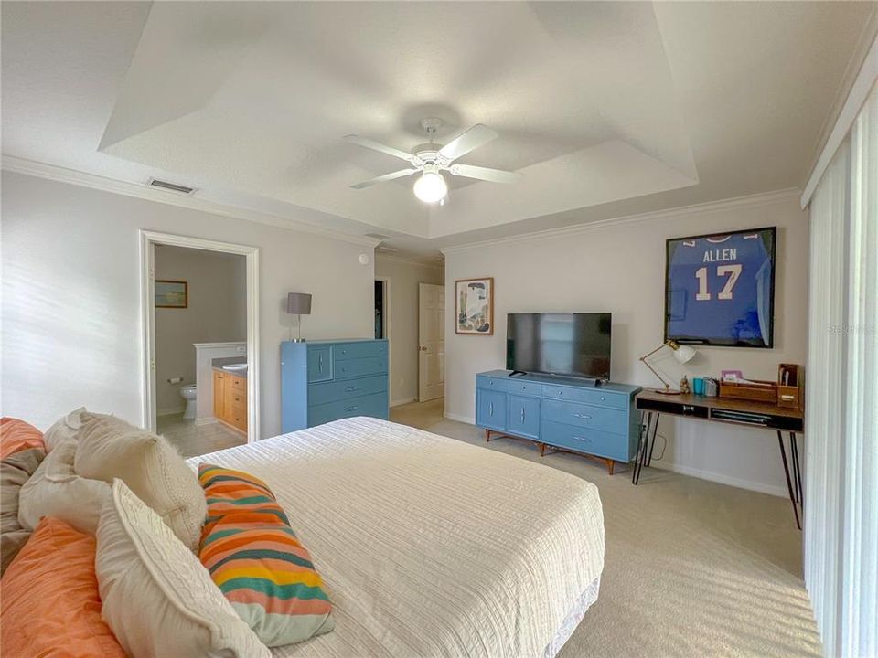 For Rent: $2,300 (3 beds, 2 baths, 1558 Square Feet)