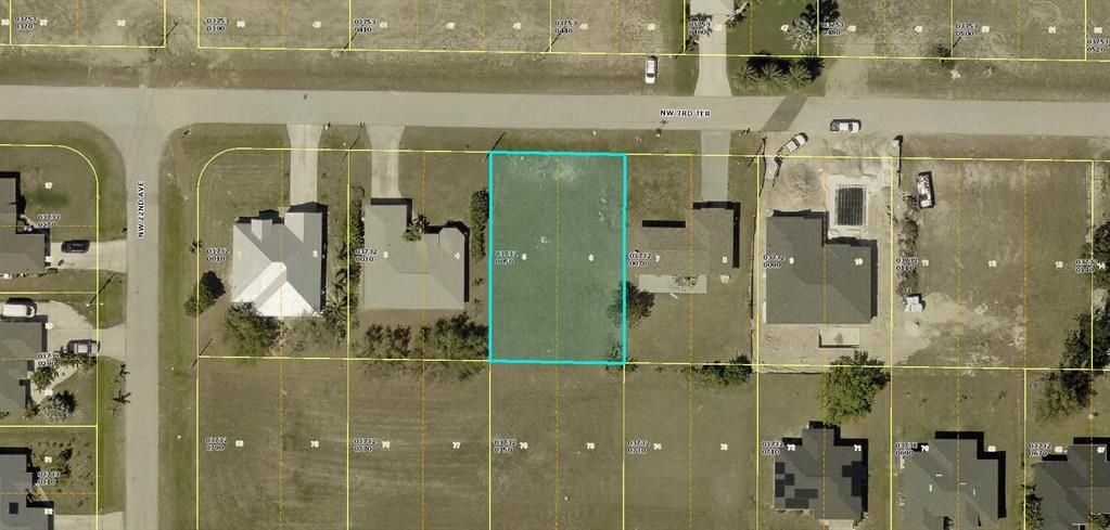 На продажу: $42,500 (0.23 acres)