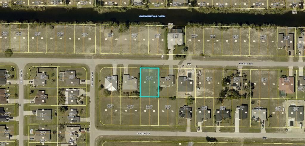 На продажу: $42,500 (0.23 acres)