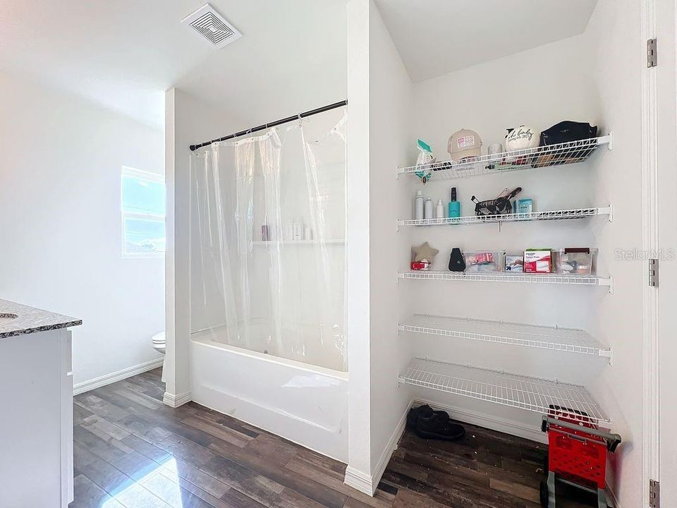 Active With Contract: $2,500 (4 beds, 3 baths, 1811 Square Feet)