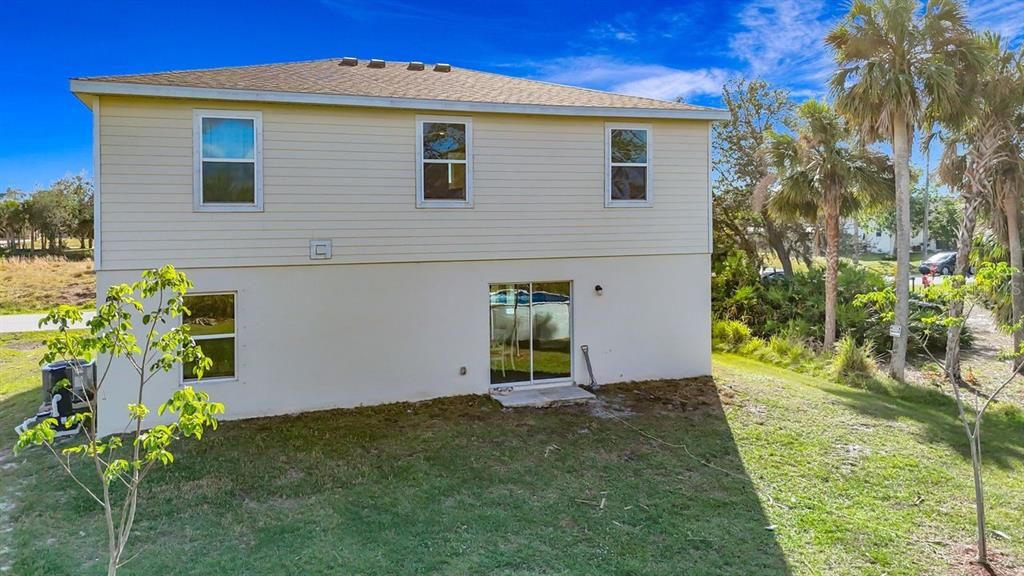 Active With Contract: $2,500 (4 beds, 3 baths, 1811 Square Feet)
