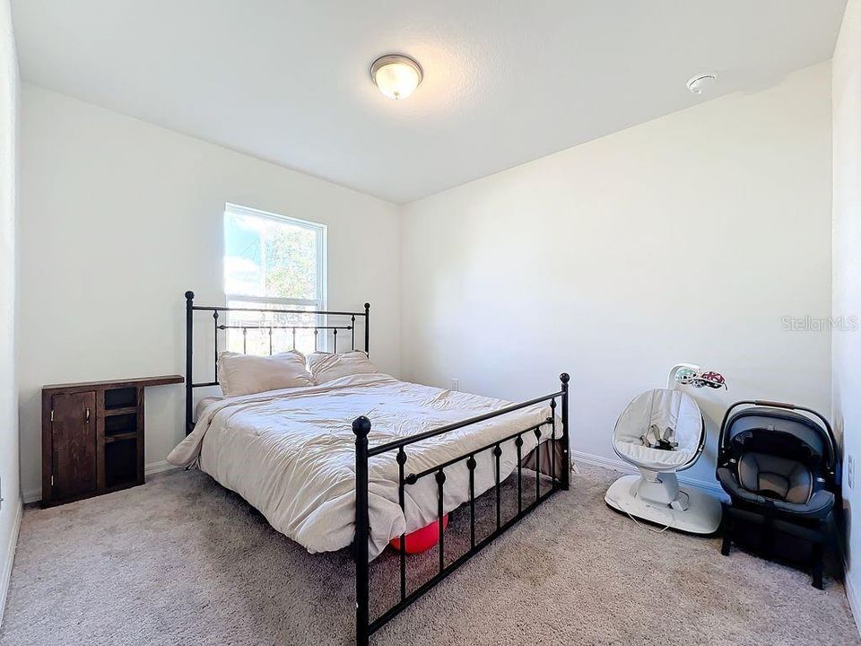 Active With Contract: $2,500 (4 beds, 3 baths, 1811 Square Feet)