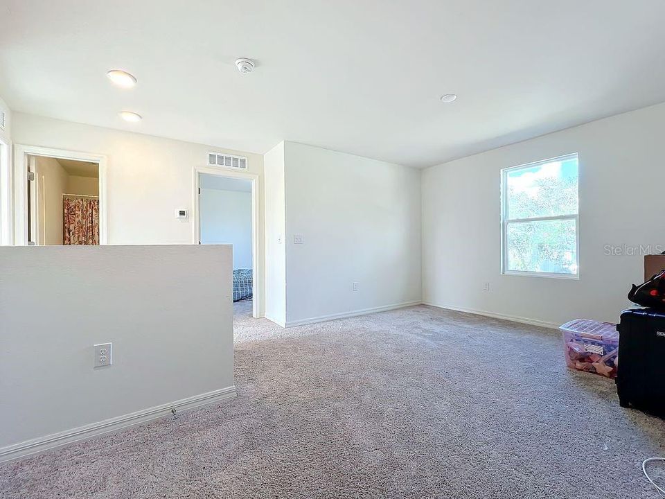 Active With Contract: $2,500 (4 beds, 3 baths, 1811 Square Feet)