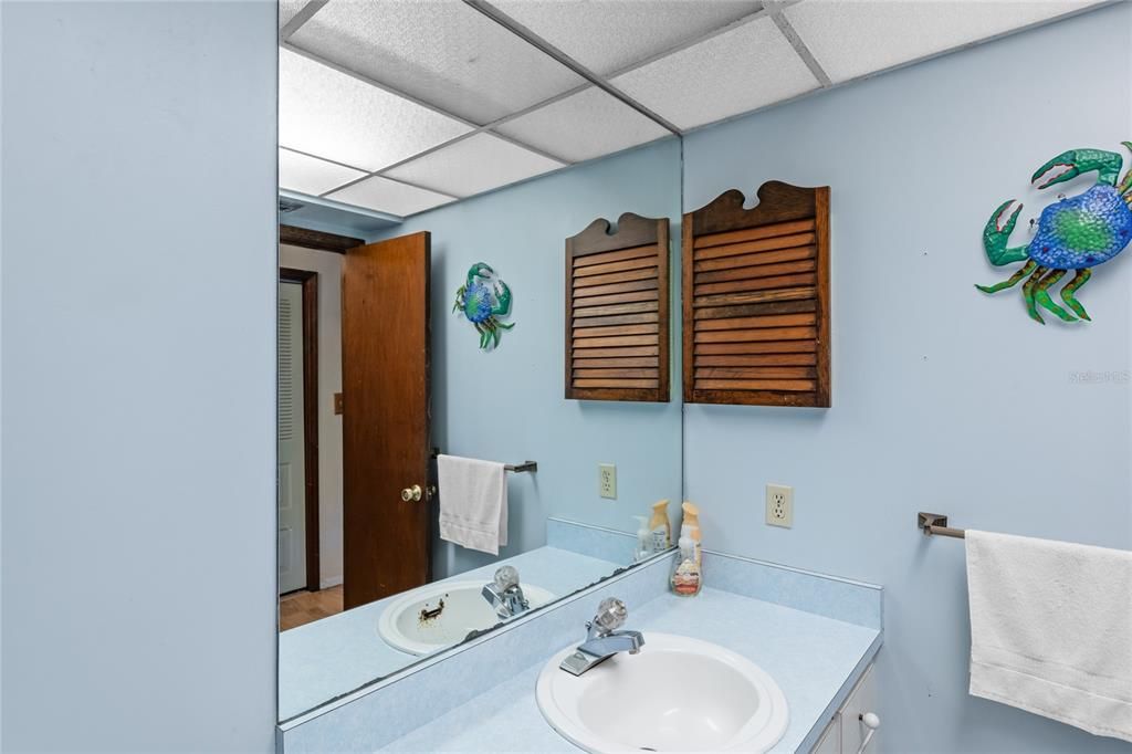 For Sale: $385,000 (3 beds, 2 baths, 1652 Square Feet)