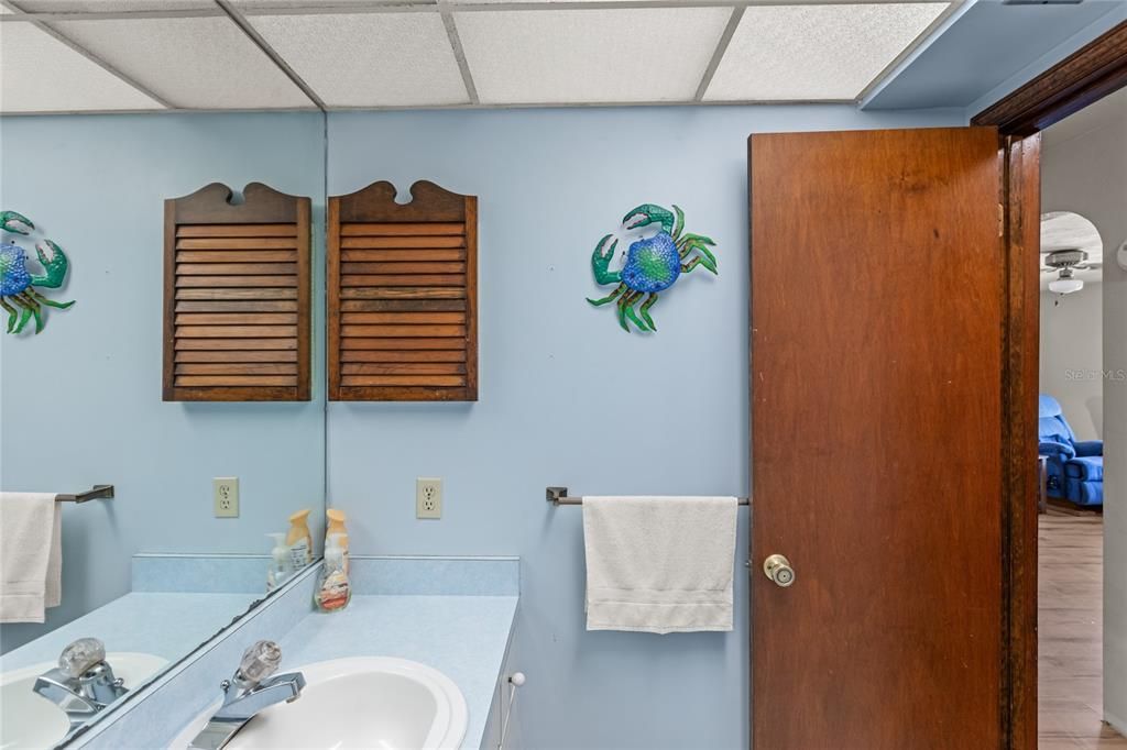 For Sale: $385,000 (3 beds, 2 baths, 1652 Square Feet)