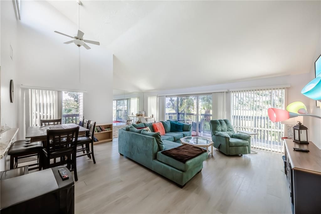 For Rent: $1,900 (2 beds, 2 baths, 1180 Square Feet)