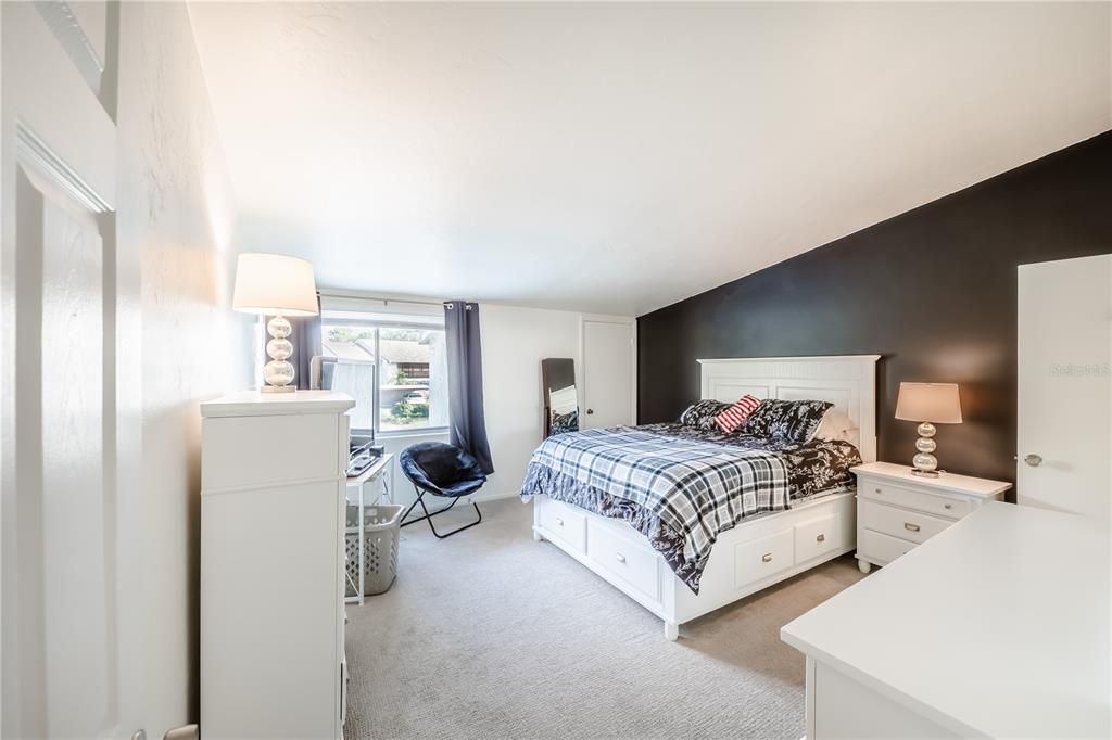 For Rent: $1,900 (2 beds, 2 baths, 1180 Square Feet)