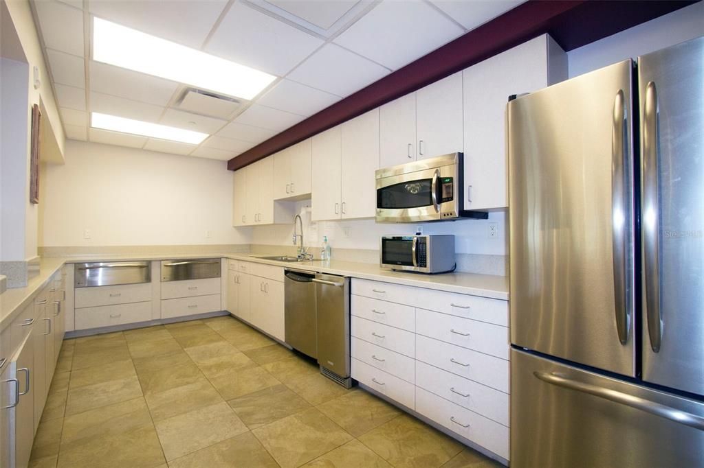 For Rent: $1,900 (2 beds, 2 baths, 1180 Square Feet)