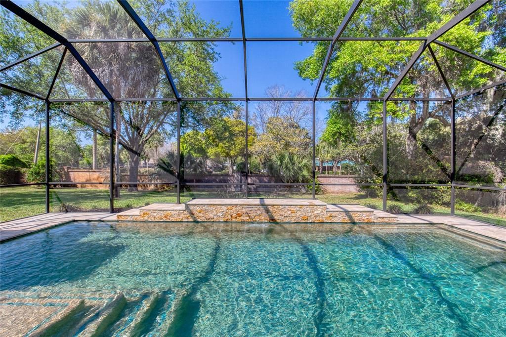 En Venta: $750,000 (4 camas, 2 baños, 2618 Pies cuadrados)