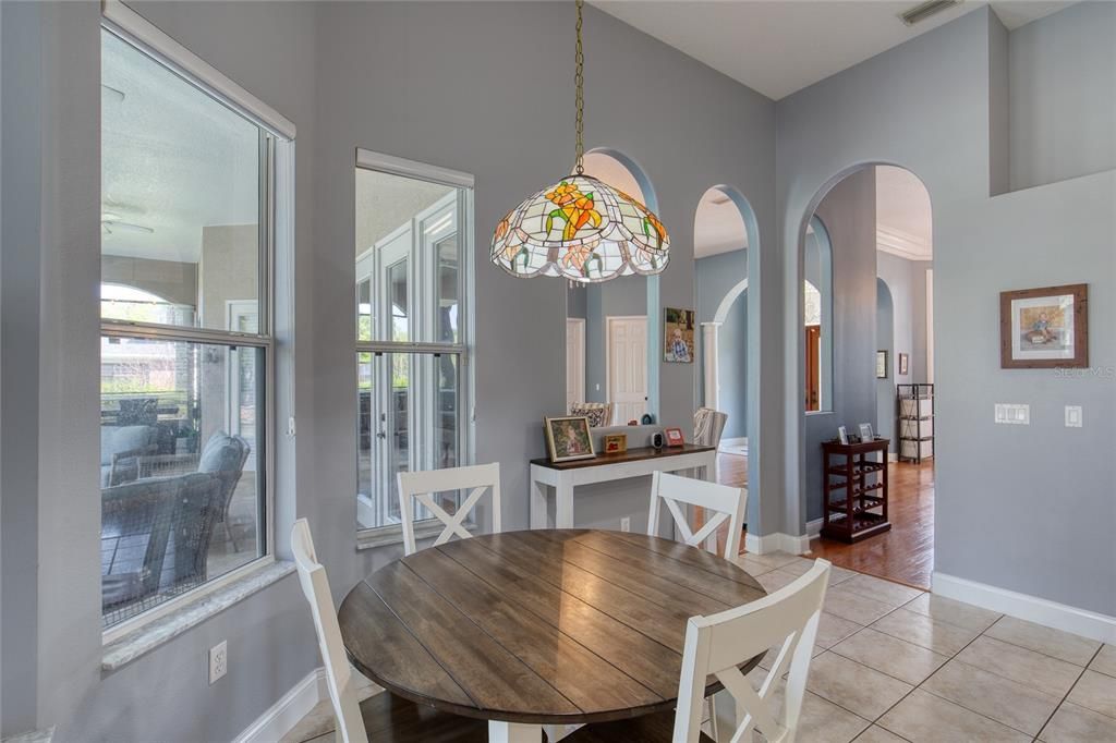 En Venta: $750,000 (4 camas, 2 baños, 2618 Pies cuadrados)