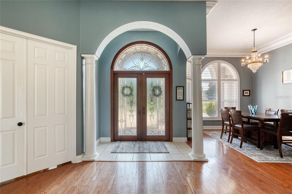 En Venta: $750,000 (4 camas, 2 baños, 2618 Pies cuadrados)