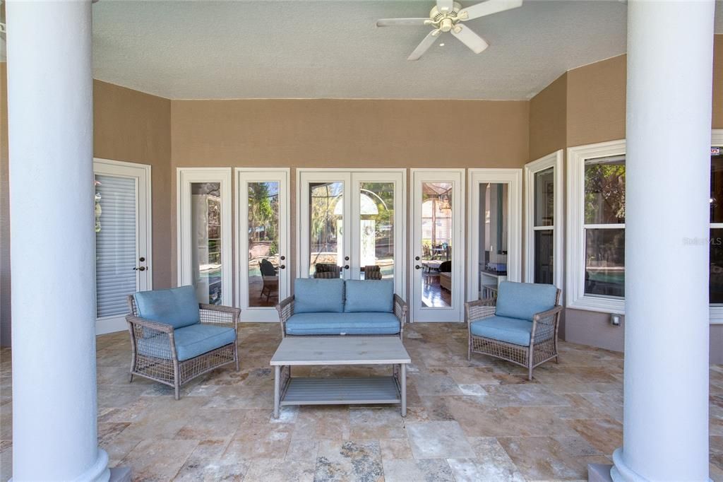 En Venta: $750,000 (4 camas, 2 baños, 2618 Pies cuadrados)