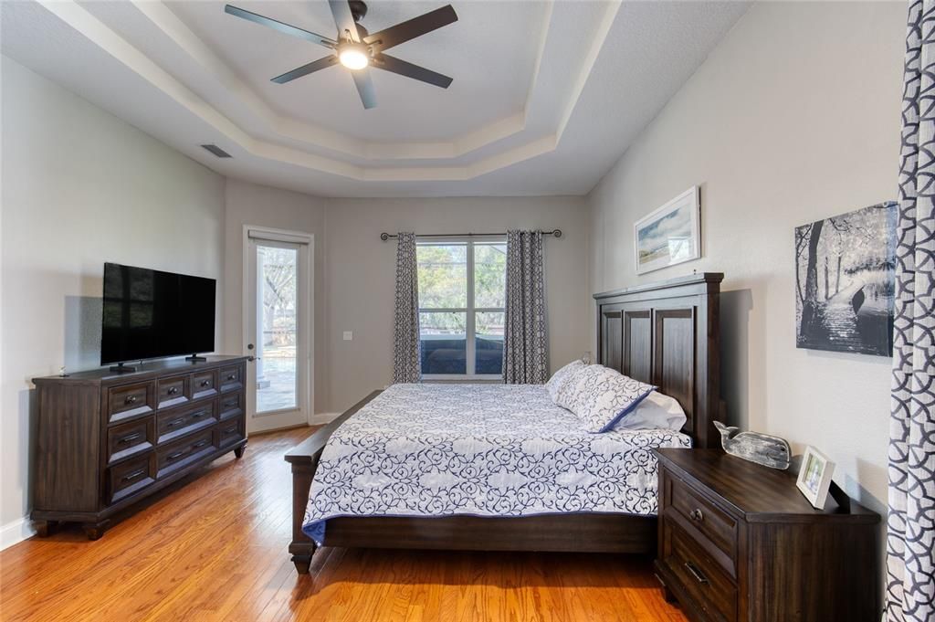 En Venta: $750,000 (4 camas, 2 baños, 2618 Pies cuadrados)