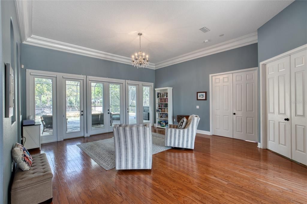 En Venta: $750,000 (4 camas, 2 baños, 2618 Pies cuadrados)