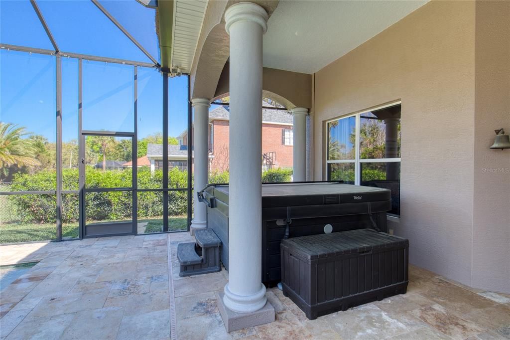 En Venta: $750,000 (4 camas, 2 baños, 2618 Pies cuadrados)