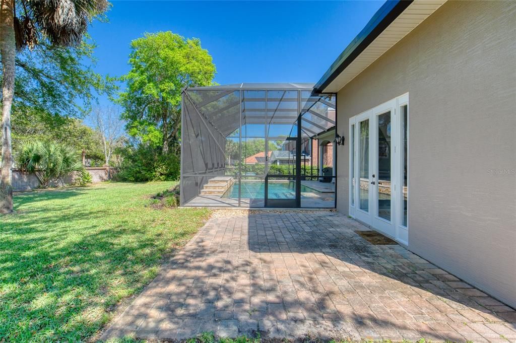 En Venta: $750,000 (4 camas, 2 baños, 2618 Pies cuadrados)