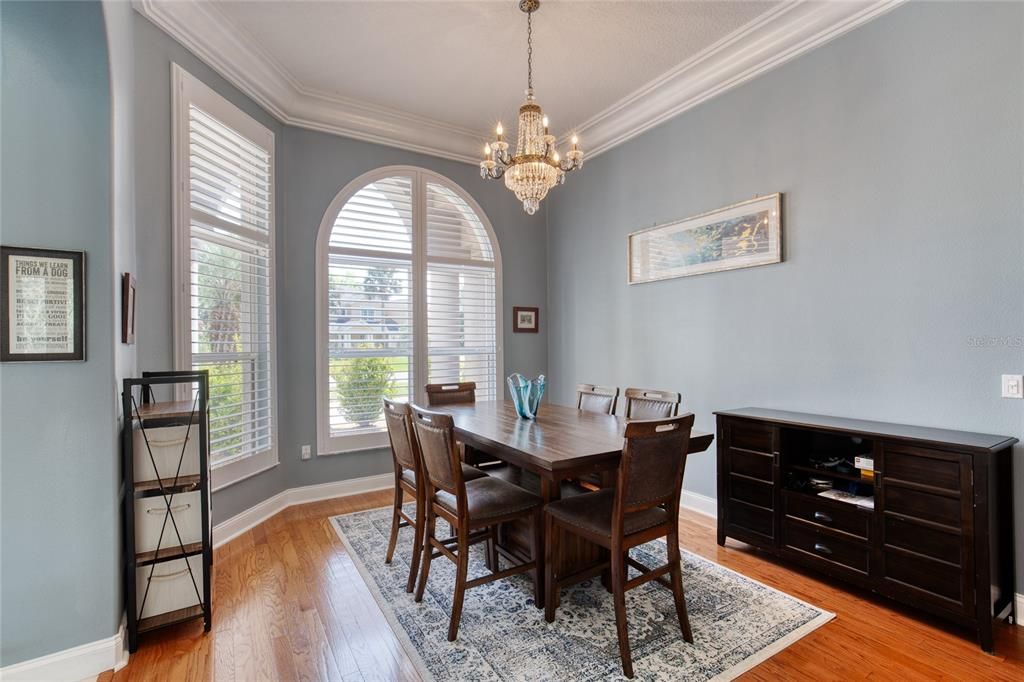 En Venta: $750,000 (4 camas, 2 baños, 2618 Pies cuadrados)