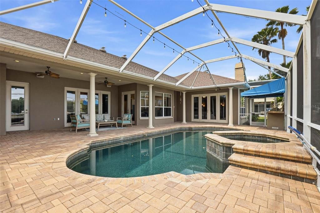 Active With Contract: $950,000 (4 beds, 4 baths, 3585 Square Feet)