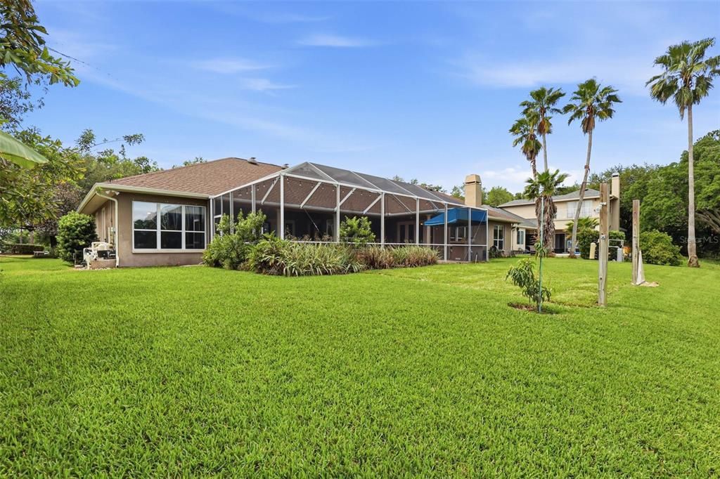 Active With Contract: $950,000 (4 beds, 4 baths, 3585 Square Feet)