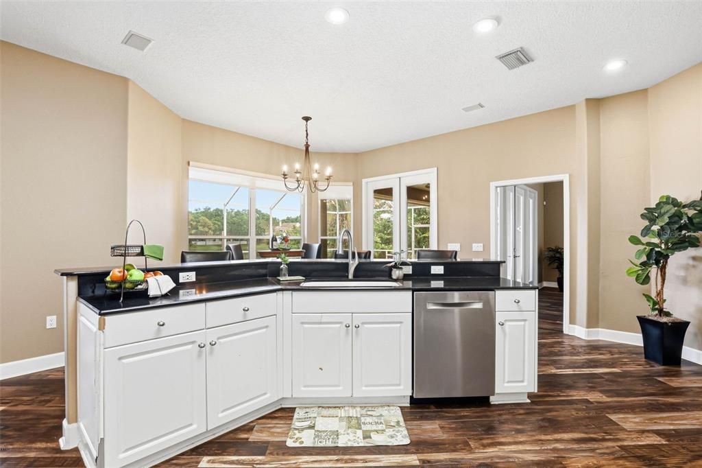 Active With Contract: $950,000 (4 beds, 4 baths, 3585 Square Feet)