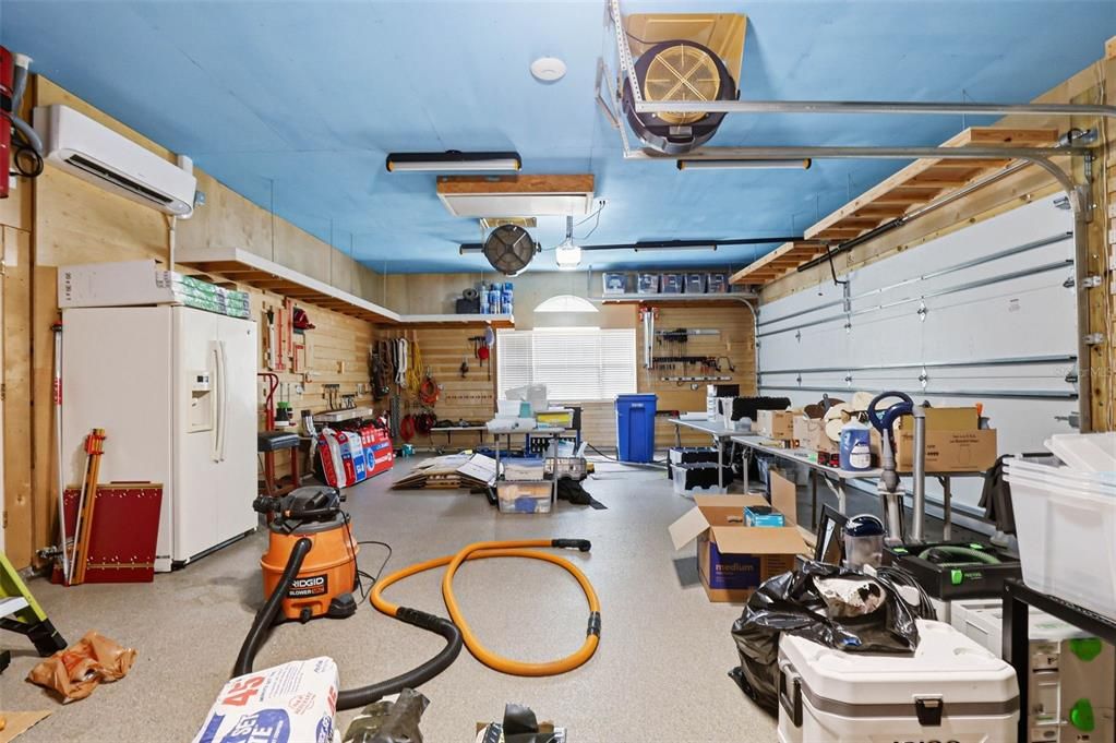 Active With Contract: $950,000 (4 beds, 4 baths, 3585 Square Feet)