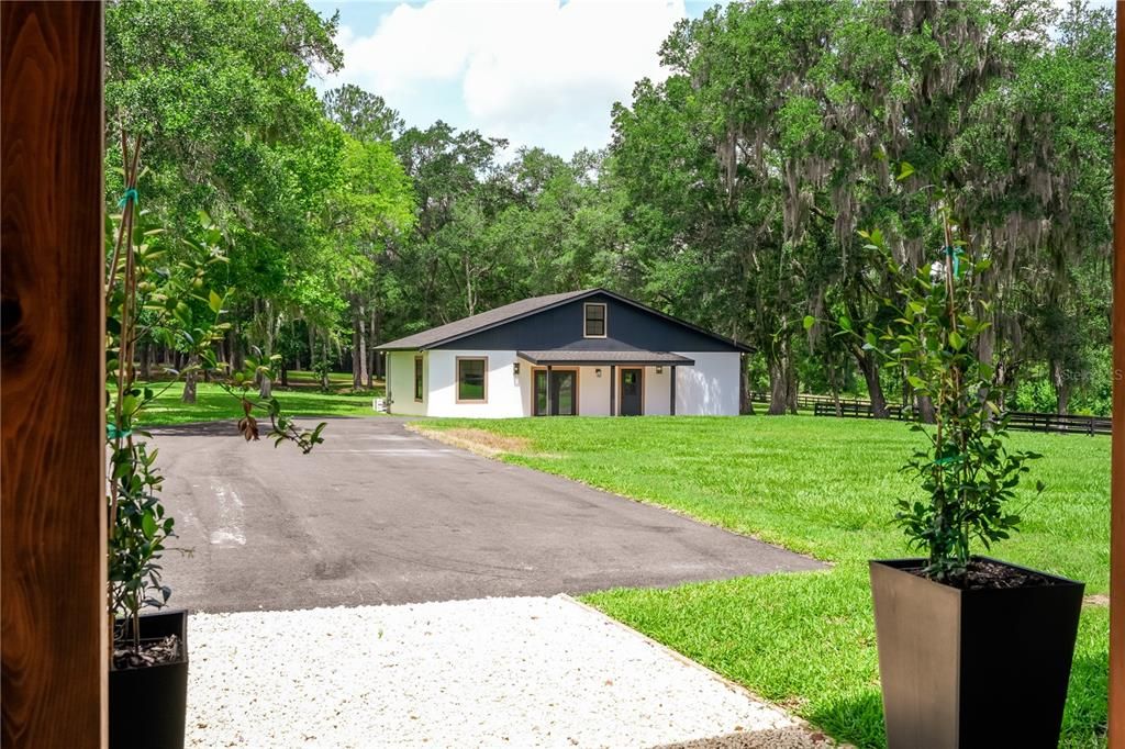 For Sale: $1,950,000 (4 beds, 3 baths, 2590 Square Feet)