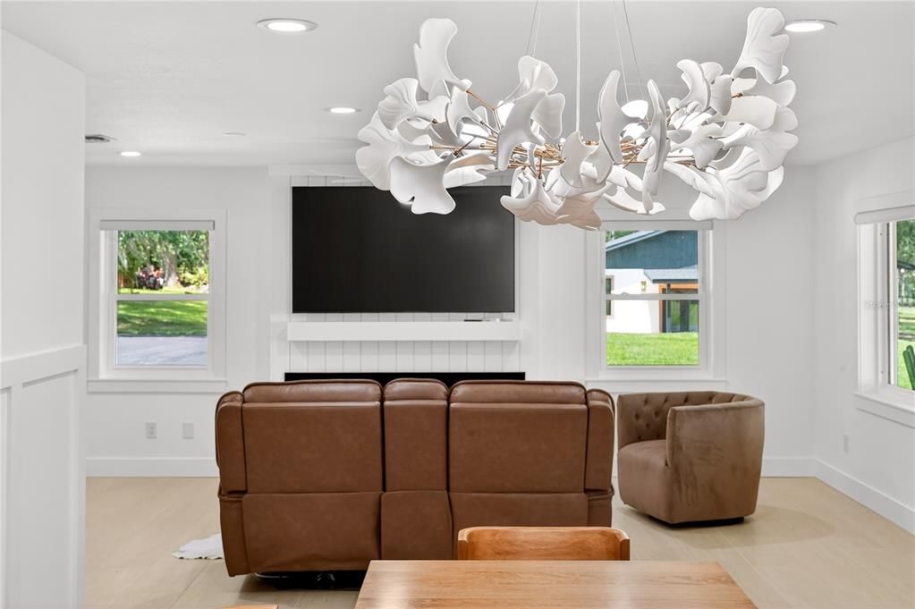 For Sale: $1,950,000 (4 beds, 3 baths, 2590 Square Feet)