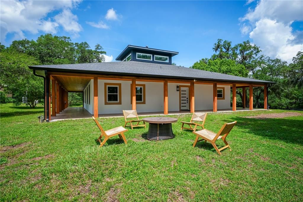 For Sale: $1,950,000 (4 beds, 3 baths, 2590 Square Feet)