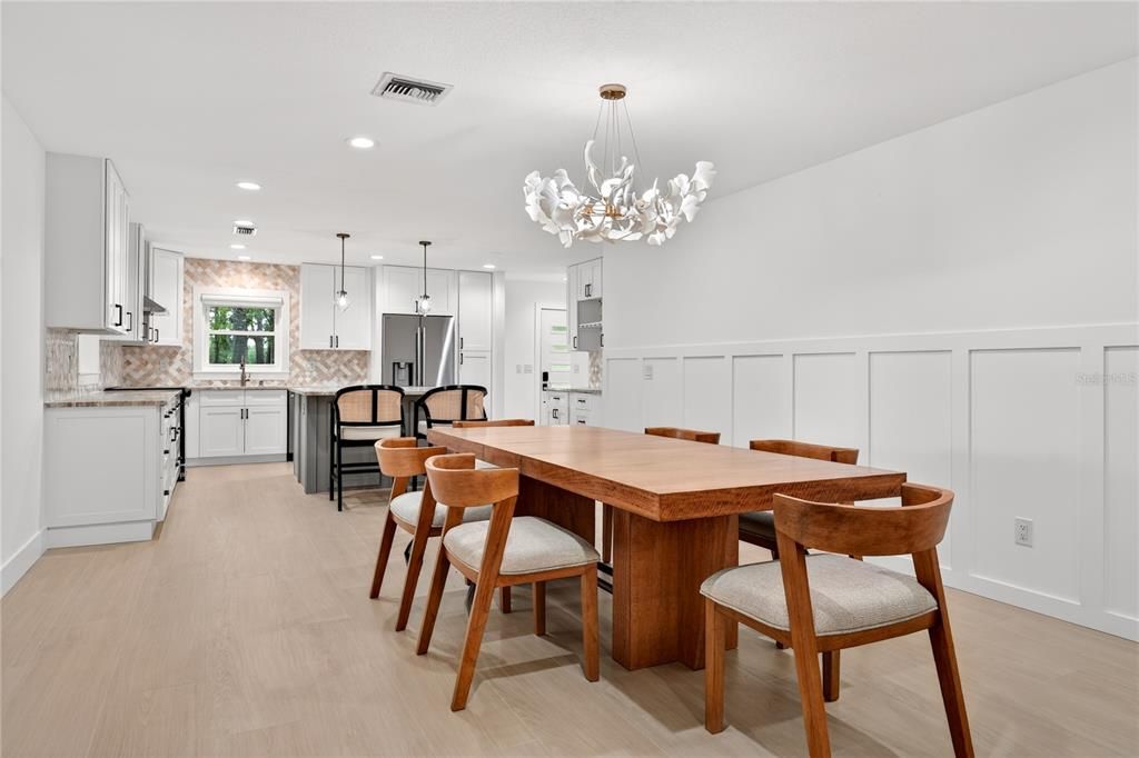For Sale: $1,950,000 (4 beds, 3 baths, 2590 Square Feet)