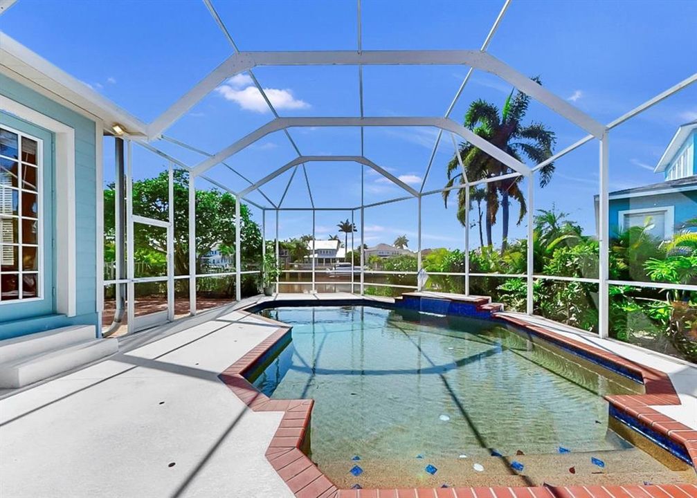 En Venta: $864,988 (4 camas, 3 baños, 3283 Pies cuadrados)