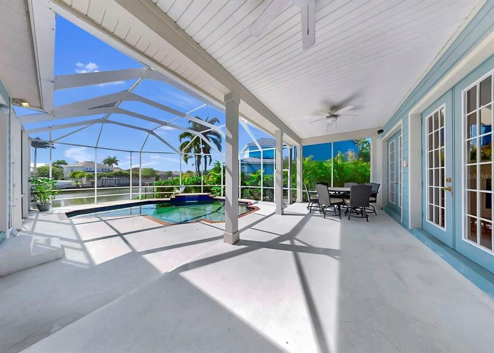 En Venta: $864,988 (4 camas, 3 baños, 3283 Pies cuadrados)