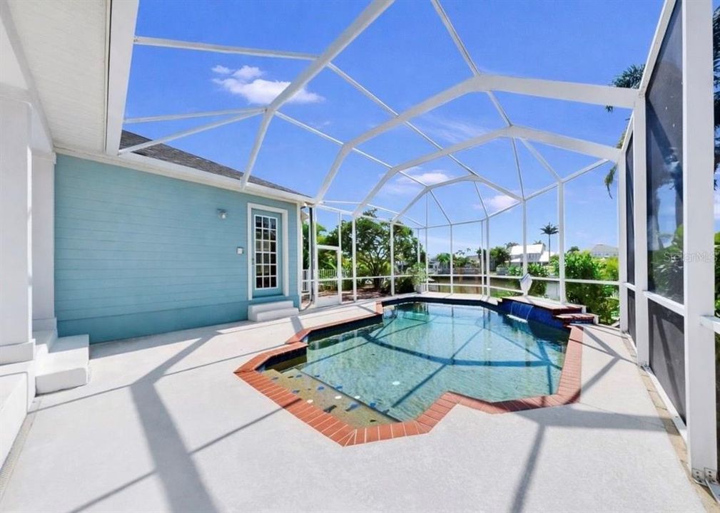 En Venta: $864,988 (4 camas, 3 baños, 3283 Pies cuadrados)