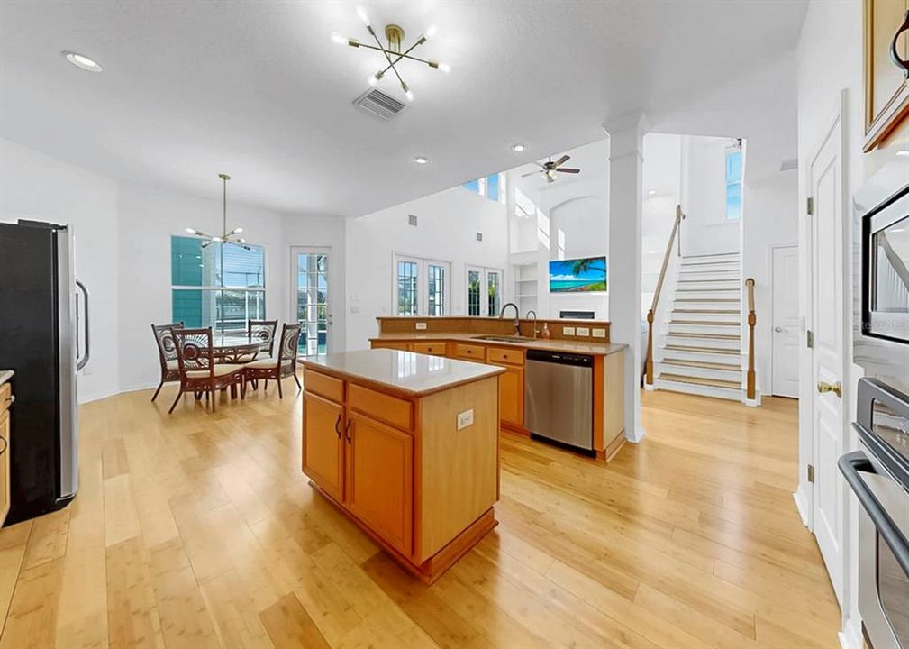 En Venta: $864,988 (4 camas, 3 baños, 3283 Pies cuadrados)