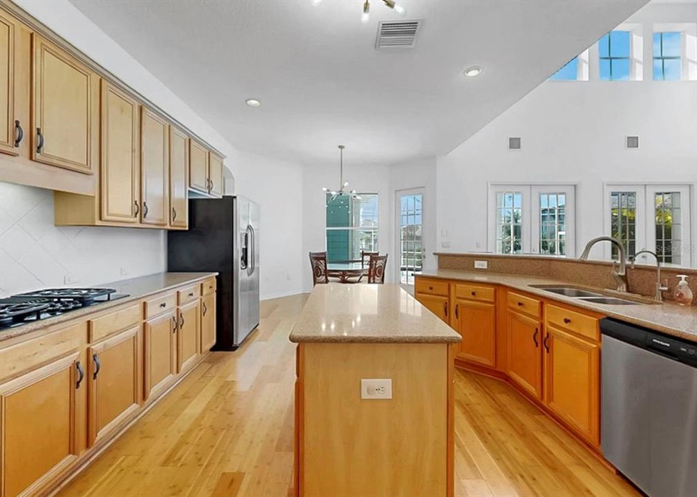 En Venta: $864,988 (4 camas, 3 baños, 3283 Pies cuadrados)