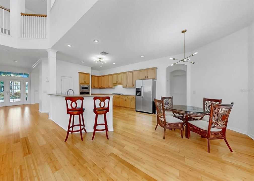 En Venta: $864,988 (4 camas, 3 baños, 3283 Pies cuadrados)