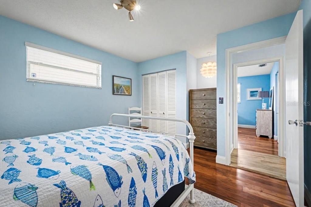 En Venta: $993,520 (3 camas, 2 baños, 1906 Pies cuadrados)