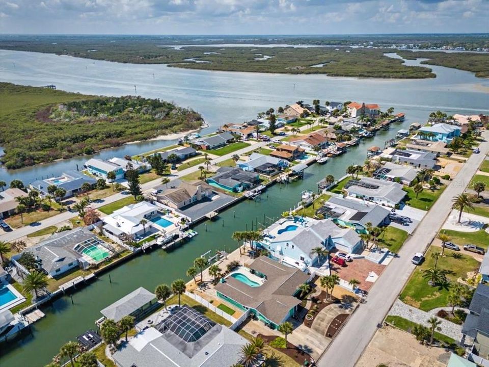 En Venta: $993,520 (3 camas, 2 baños, 1906 Pies cuadrados)